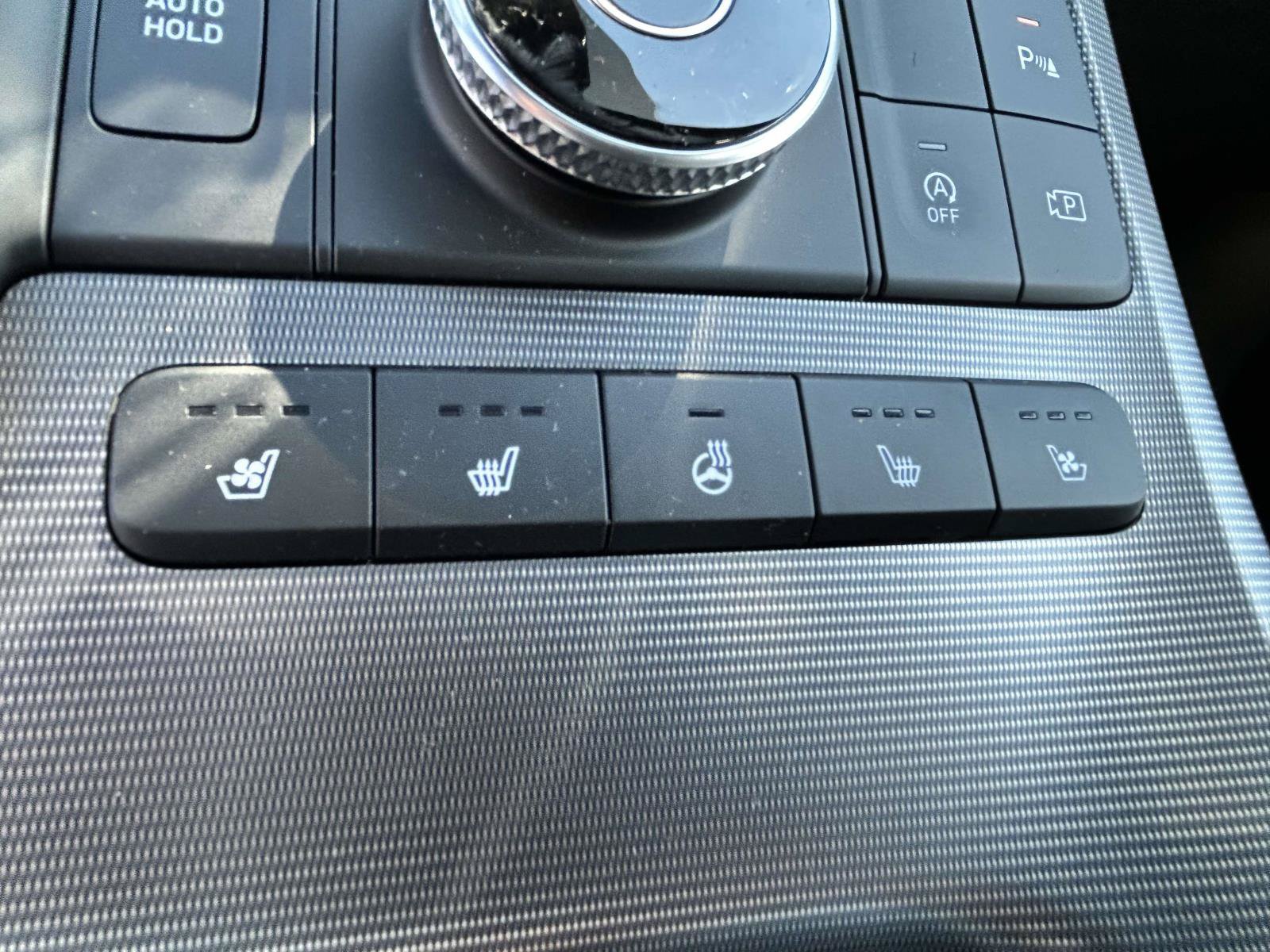 Certified 2025 Hyundai Palisade Calligraphy FWD image 19