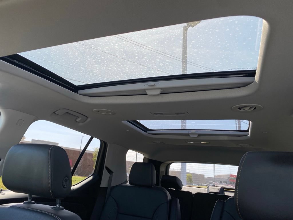 Used 2020 Chevrolet Traverse Premier w/ Redline Edition AWD/4WD image 27