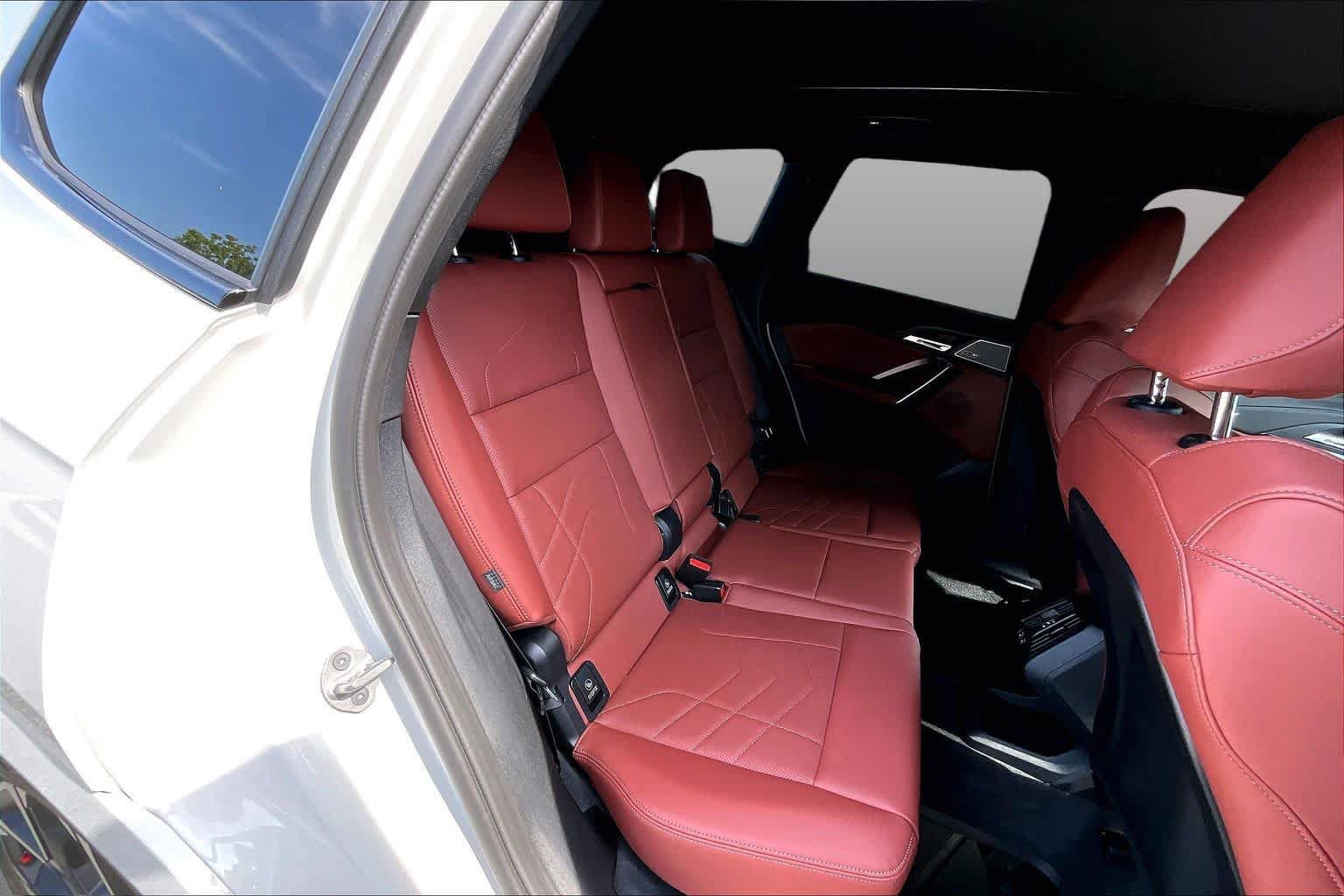 Used 2026 BMW X1 M35i AWD/4WD image 19