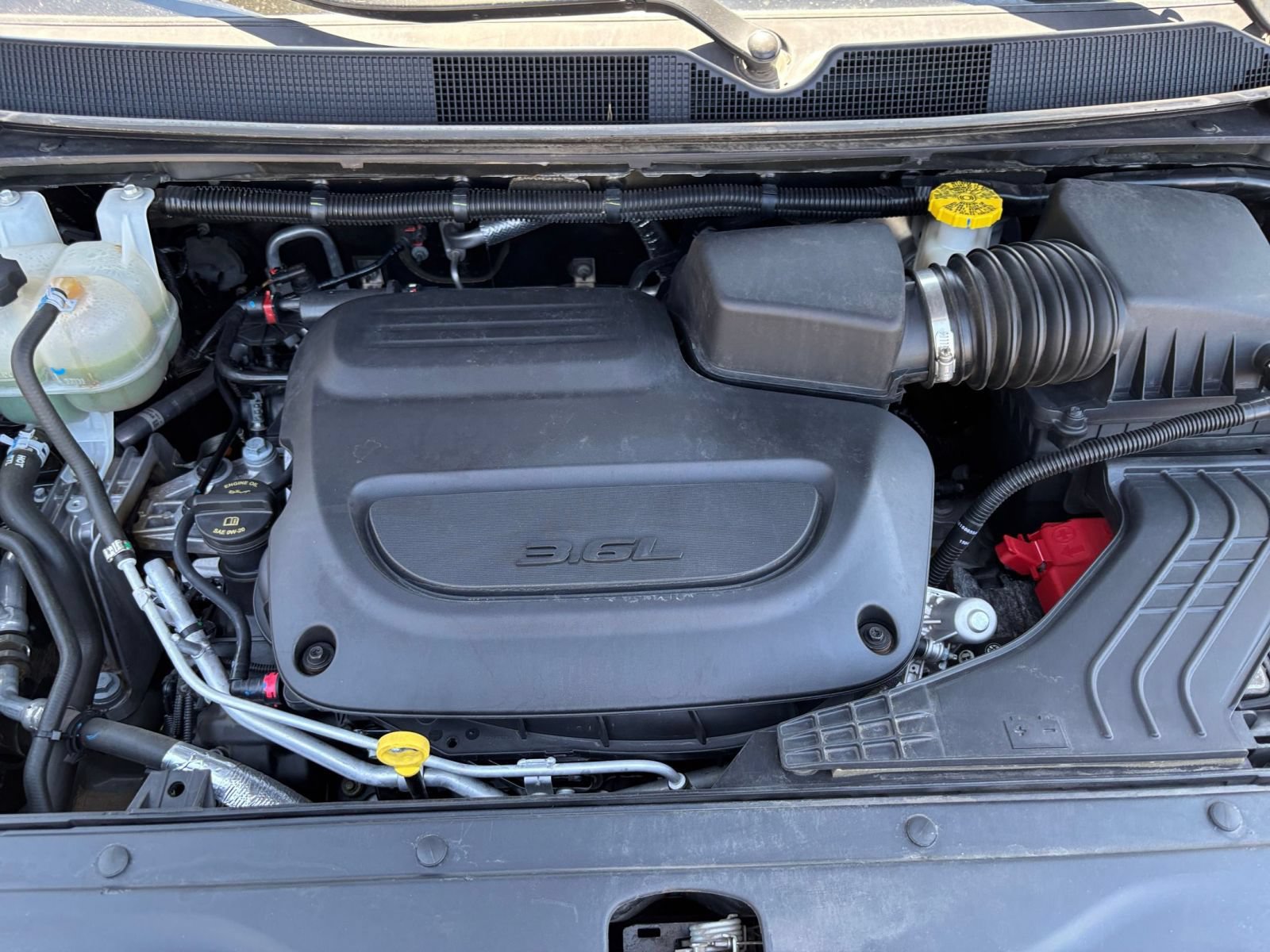 Used 2024 Chrysler Voyager LX FWD image 34