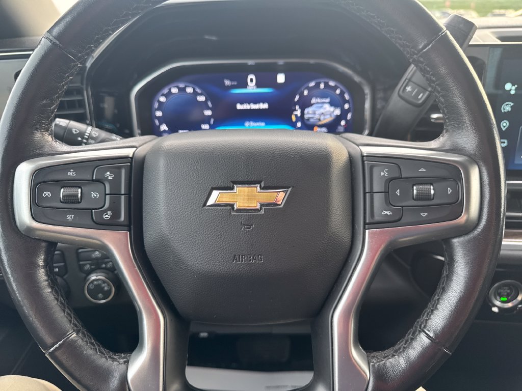 Used 2022 Chevrolet Silverado 1500 LT AWD/4WD image 8