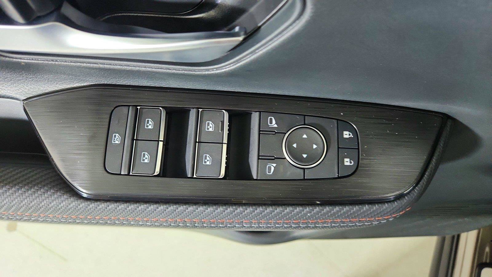 Used 2026 Nissan Kicks SR w/ Illumination Package AWD/4WD image 16