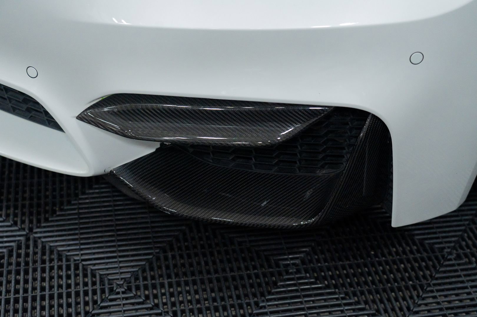 Used 2018 BMW M4 Coupe RWD image 16