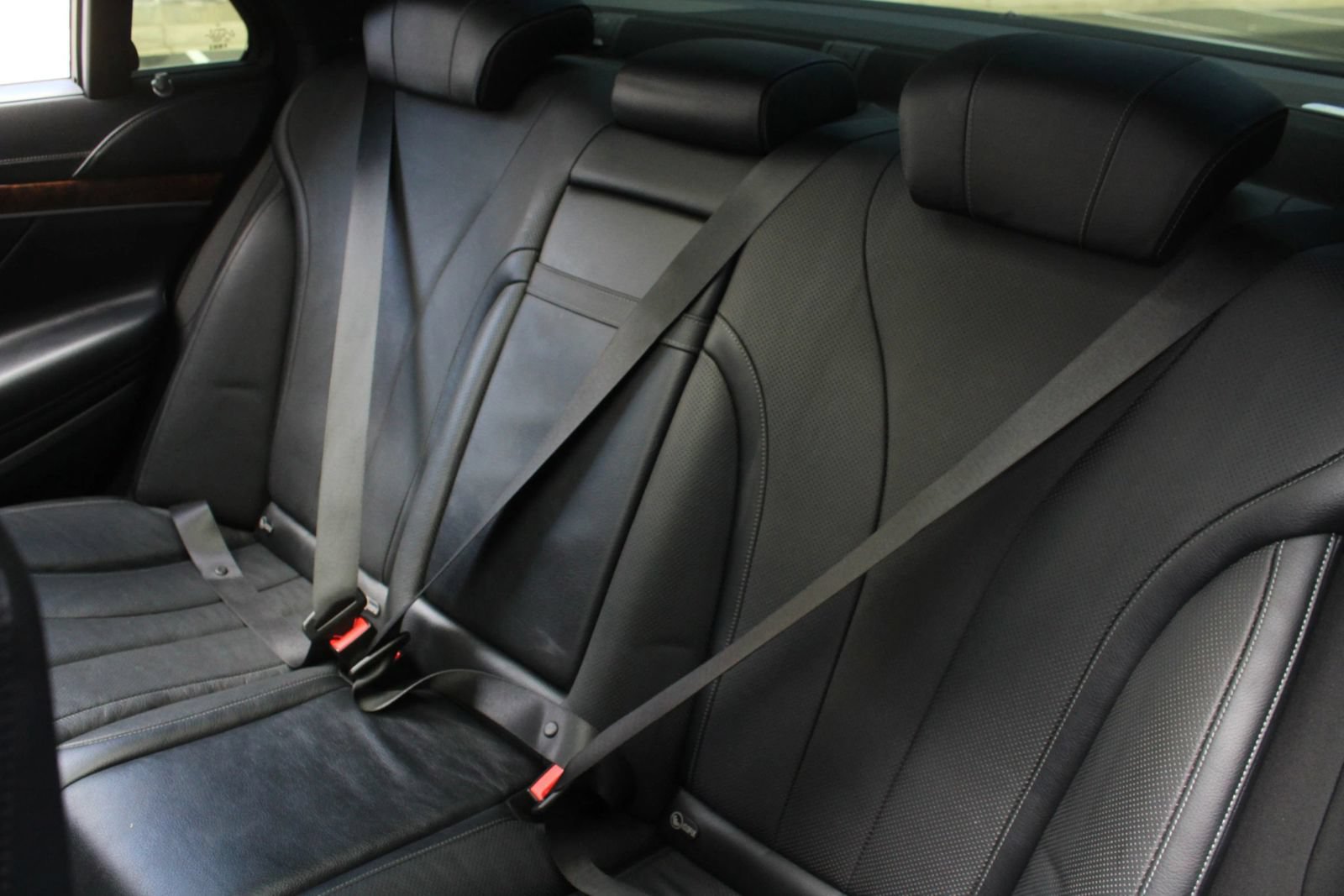 Used 2014 Mercedes-Benz S 550 Sedan image 17