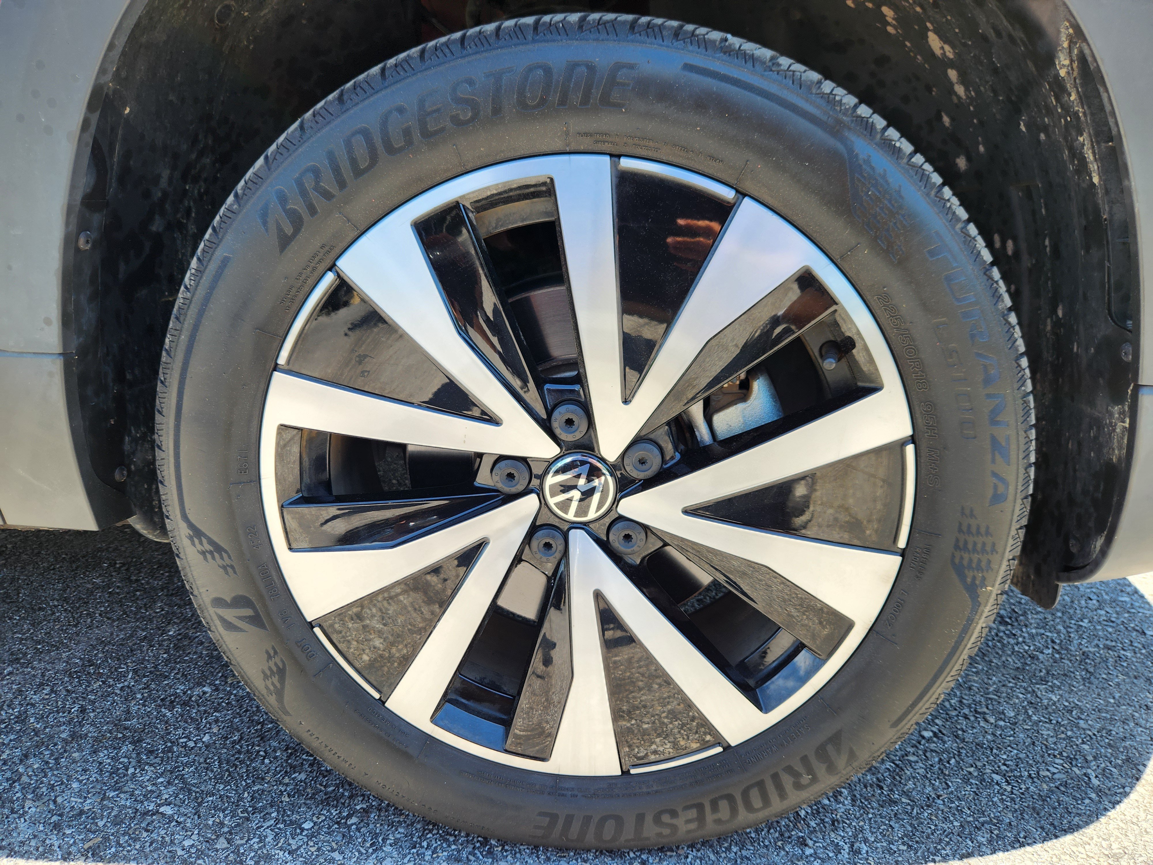 Certified 2023 Volkswagen Taos SE w/ Panoramic Sunroof Package AWD/4WD image 20