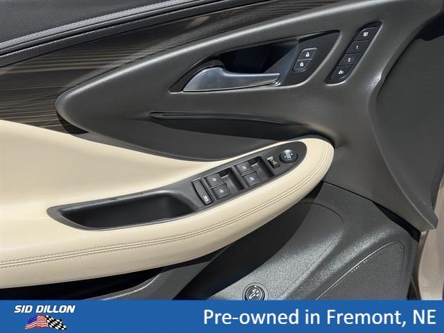 Used 2019 Buick Envision Premium AWD/4WD image 12