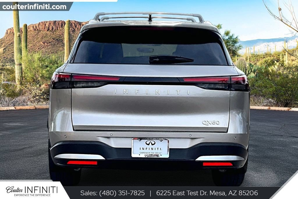 Used 2026 INFINITI QX60 Luxe w/ Cargo Package FWD image 4
