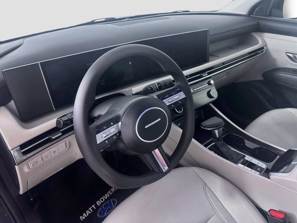 Used 2025 Hyundai Tucson SEL FWD image 9