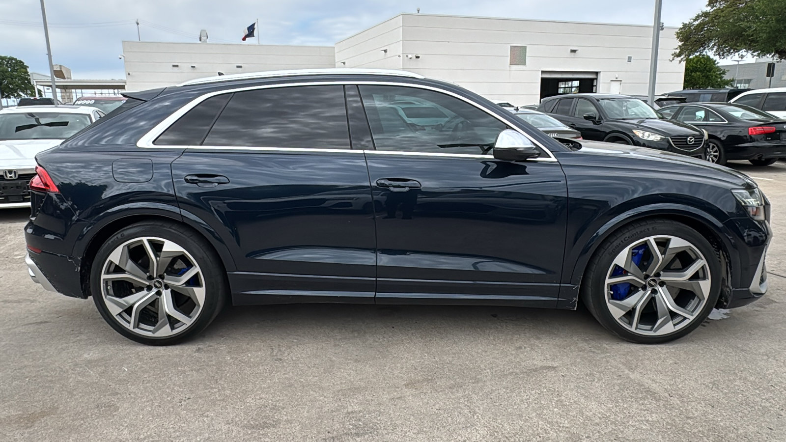 Used 2023 Audi RS Q8 w/ Executive Package AWD/4WD image 8