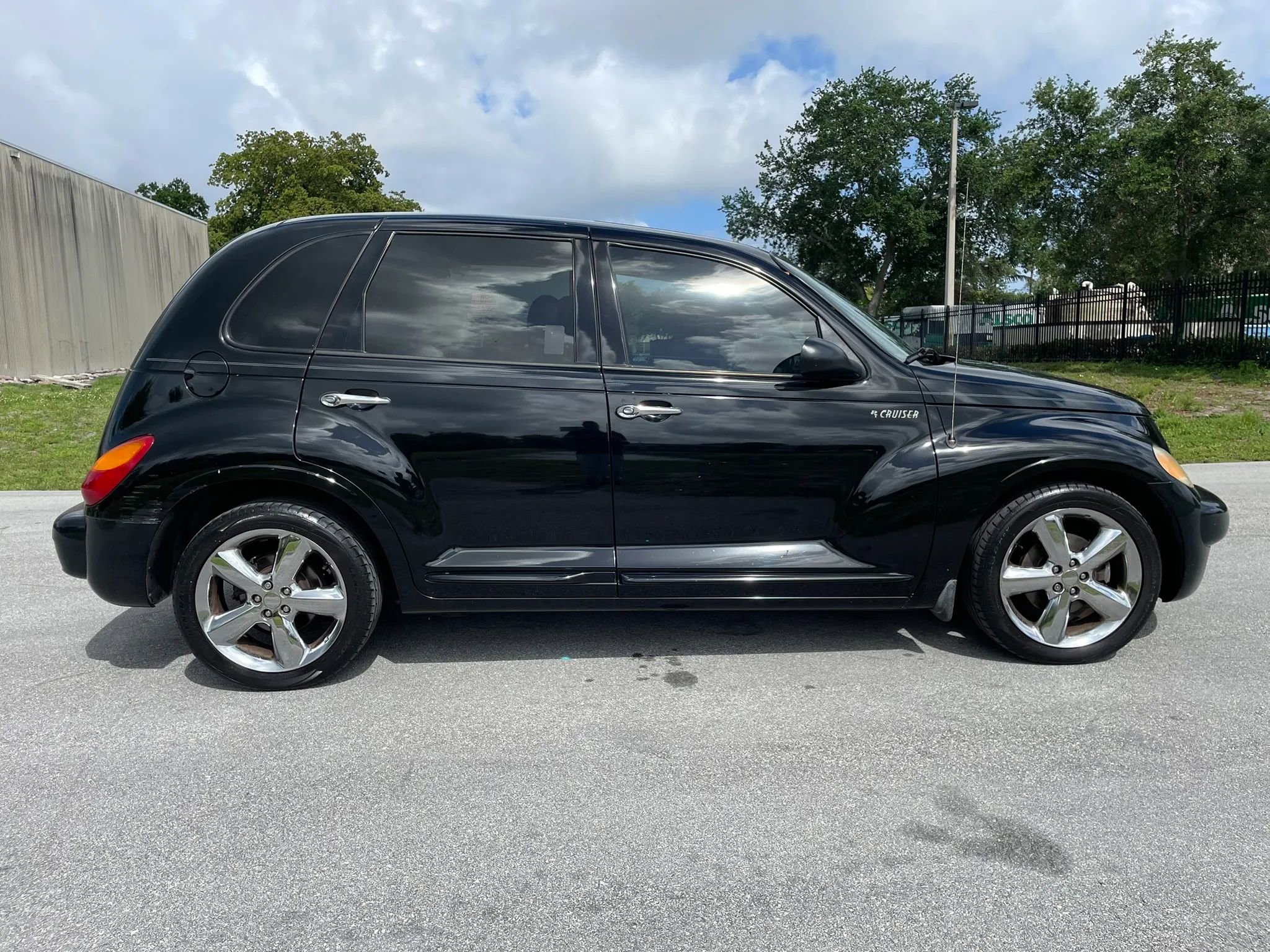 Used 2003 Chrysler PT Cruiser GT image 5
