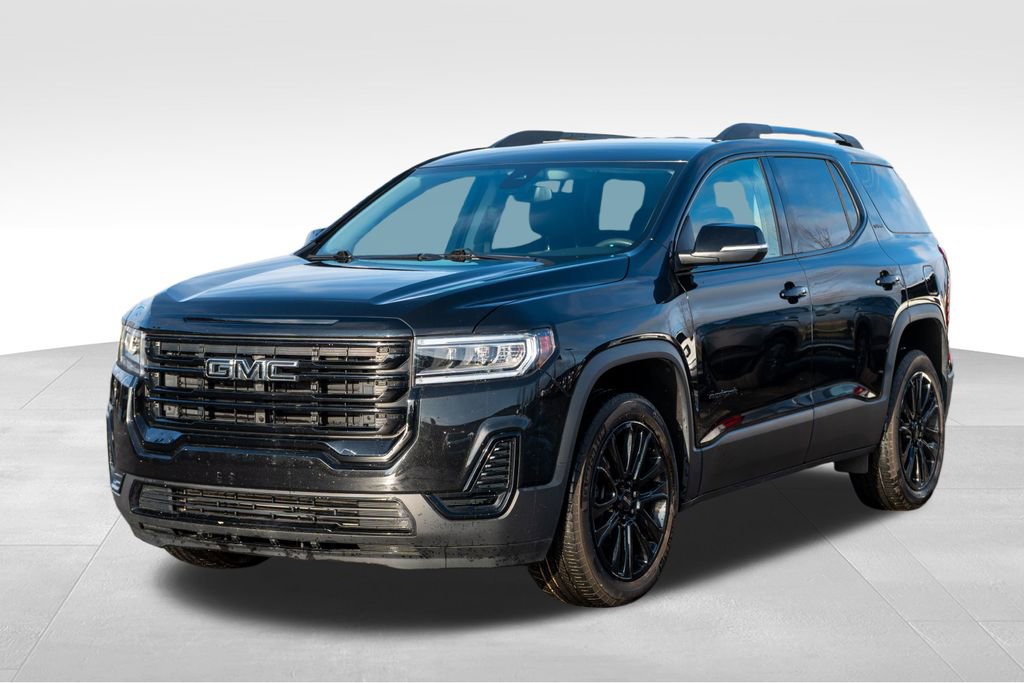 Used 2023 GMC Acadia SLE w/ Driver Convenience Package image 3