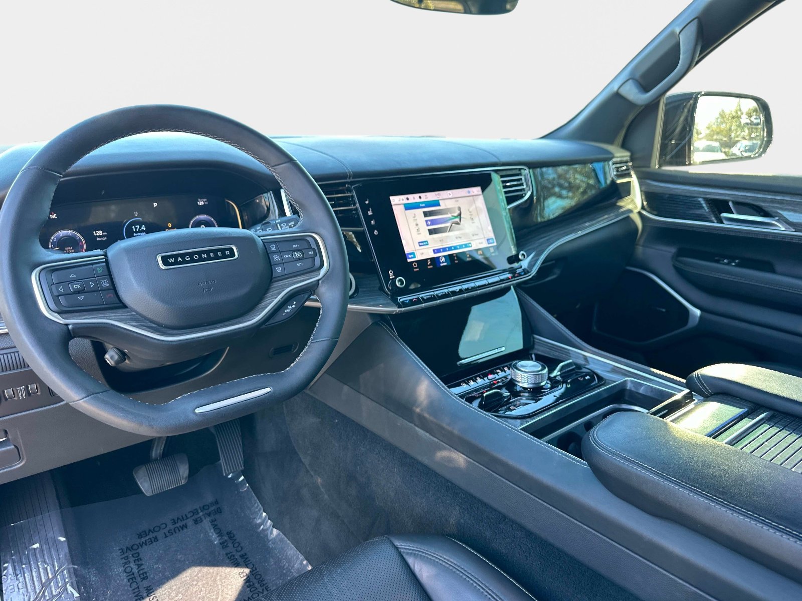 Used 2022 Jeep Wagoneer Series III w/ Flexible Seating Group image 18