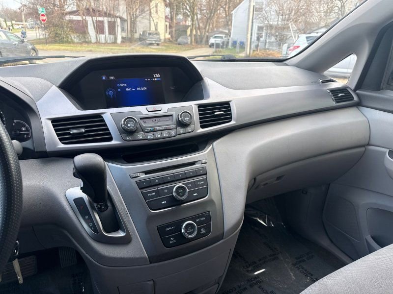 Used 2014 Honda Odyssey LX image 23