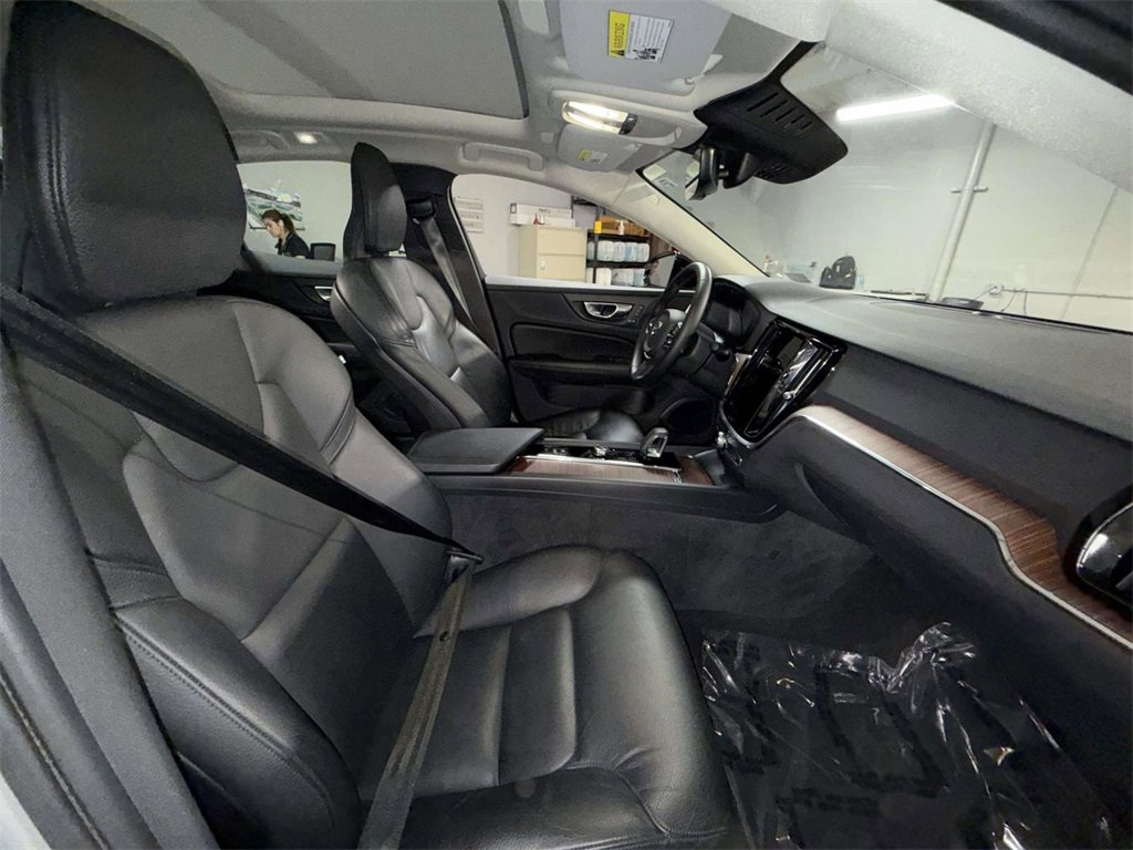Used 2024 Volvo S60 B5 Plus image 14