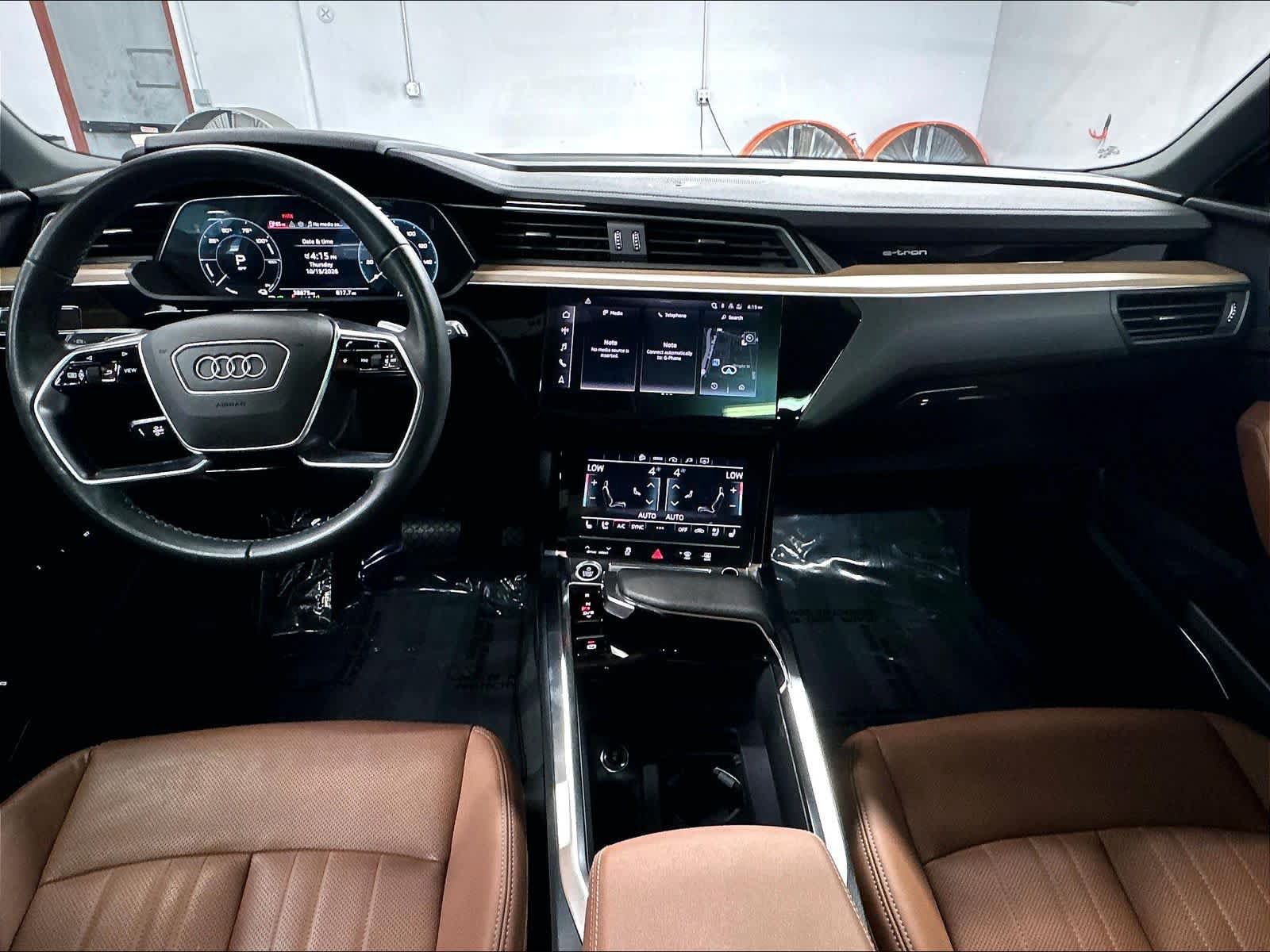 Used 2024 Audi Q8 e-tron Premium Plus AWD/4WD image 17