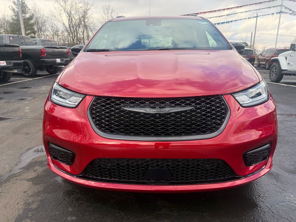New 2026 Chrysler Pacifica Limited w/ S Appearance Package image 8