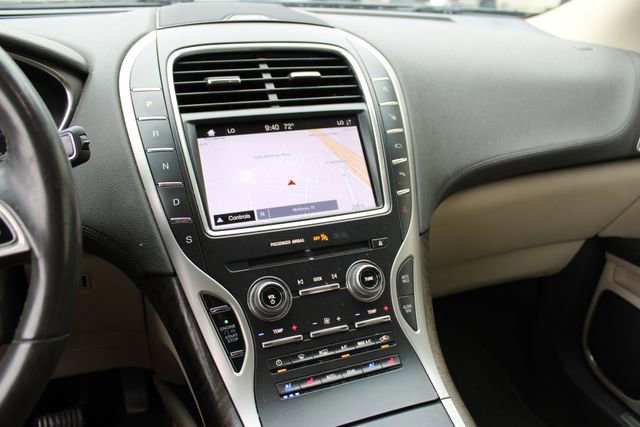 Used 2019 Lincoln Nautilus Reserve image 7