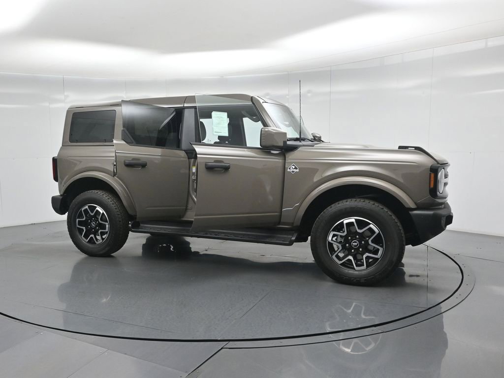 New 2026 Ford Bronco Outer Banks image 28