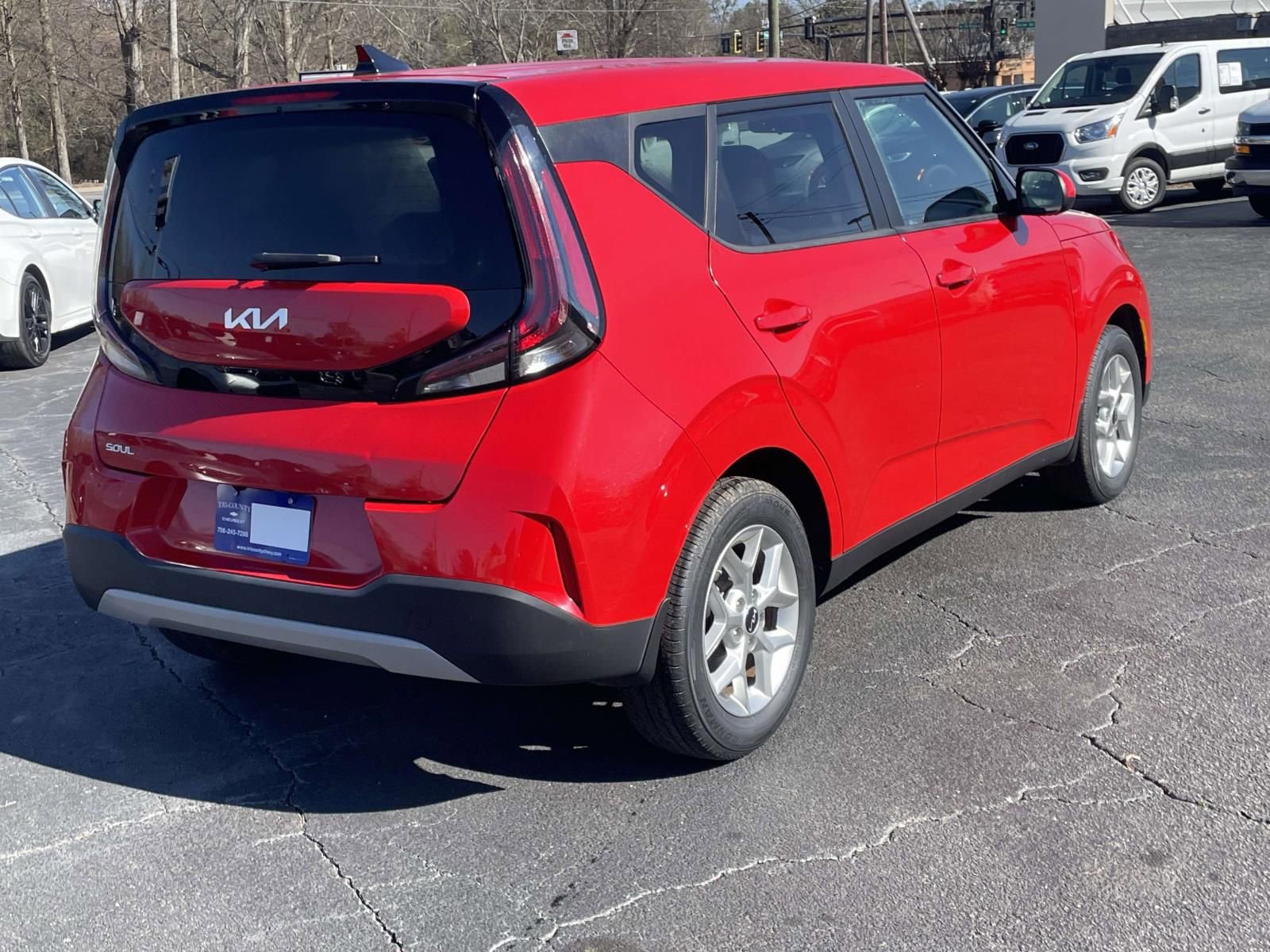 Used 2023 Kia Soul LX w/ LX Technology Package image 3