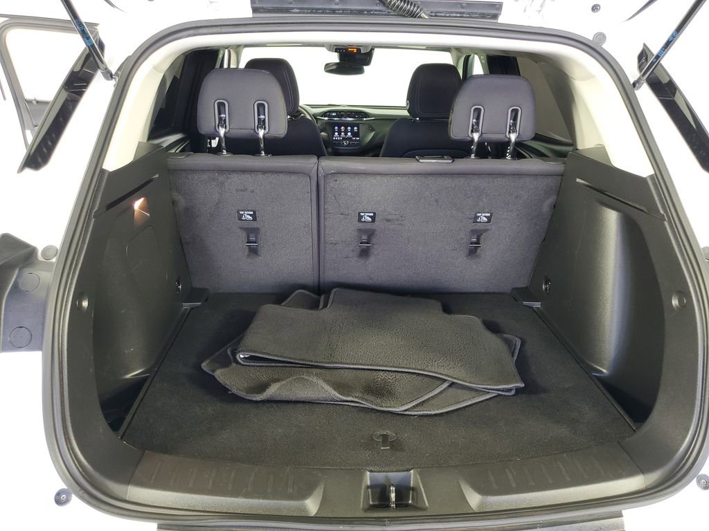 Used 2023 Chevrolet TrailBlazer LS w/ LPO, Blackout Package FWD image 29