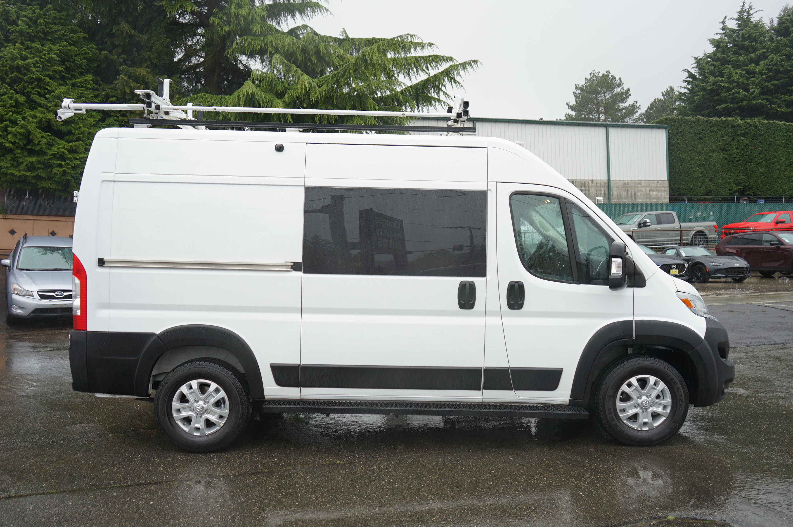 Used 2024 RAM ProMaster 1500 w/ Quick Order Package 22G SLT FWD image 2