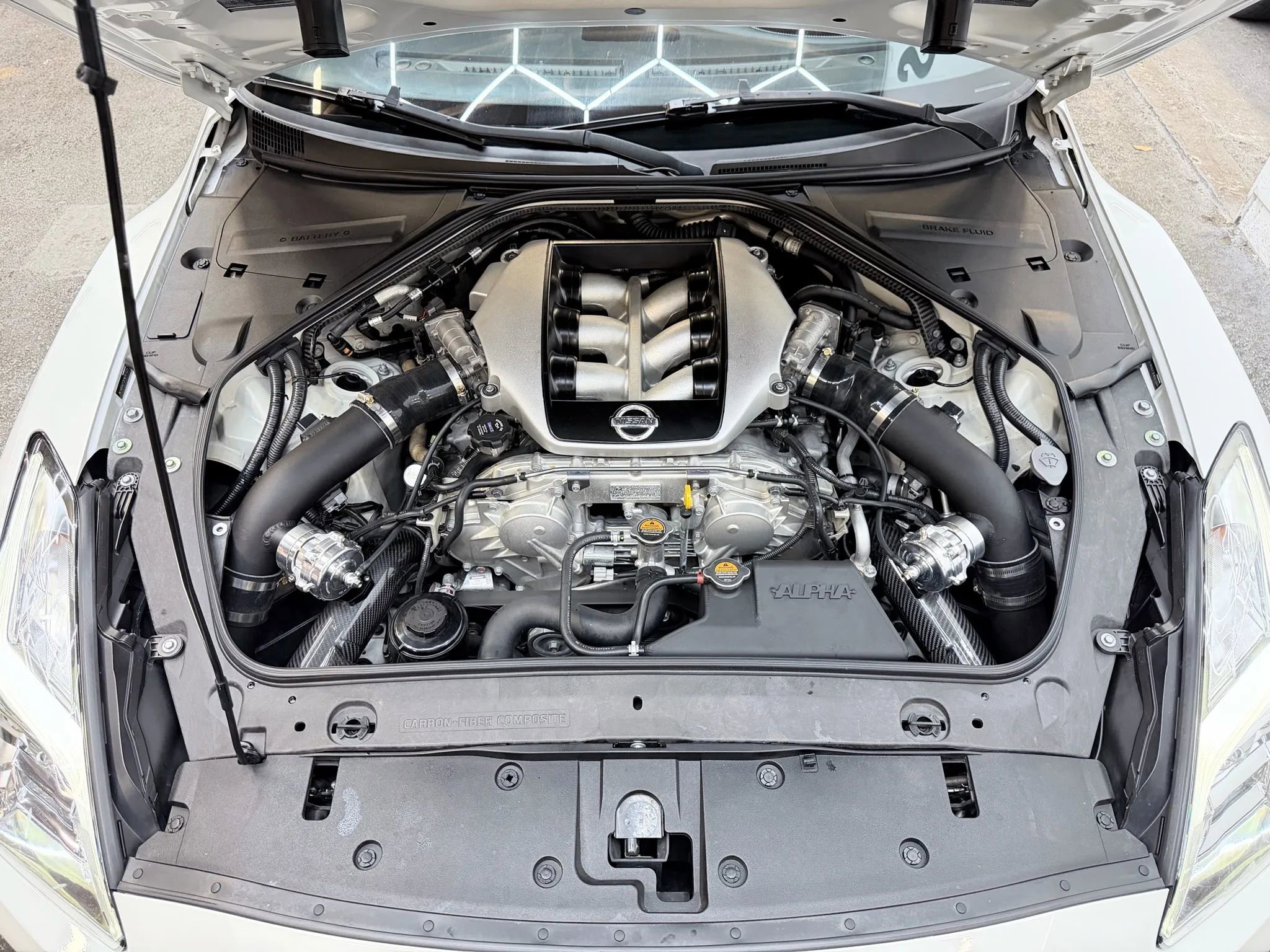 Used 2015 Nissan GT-R Premium image 28