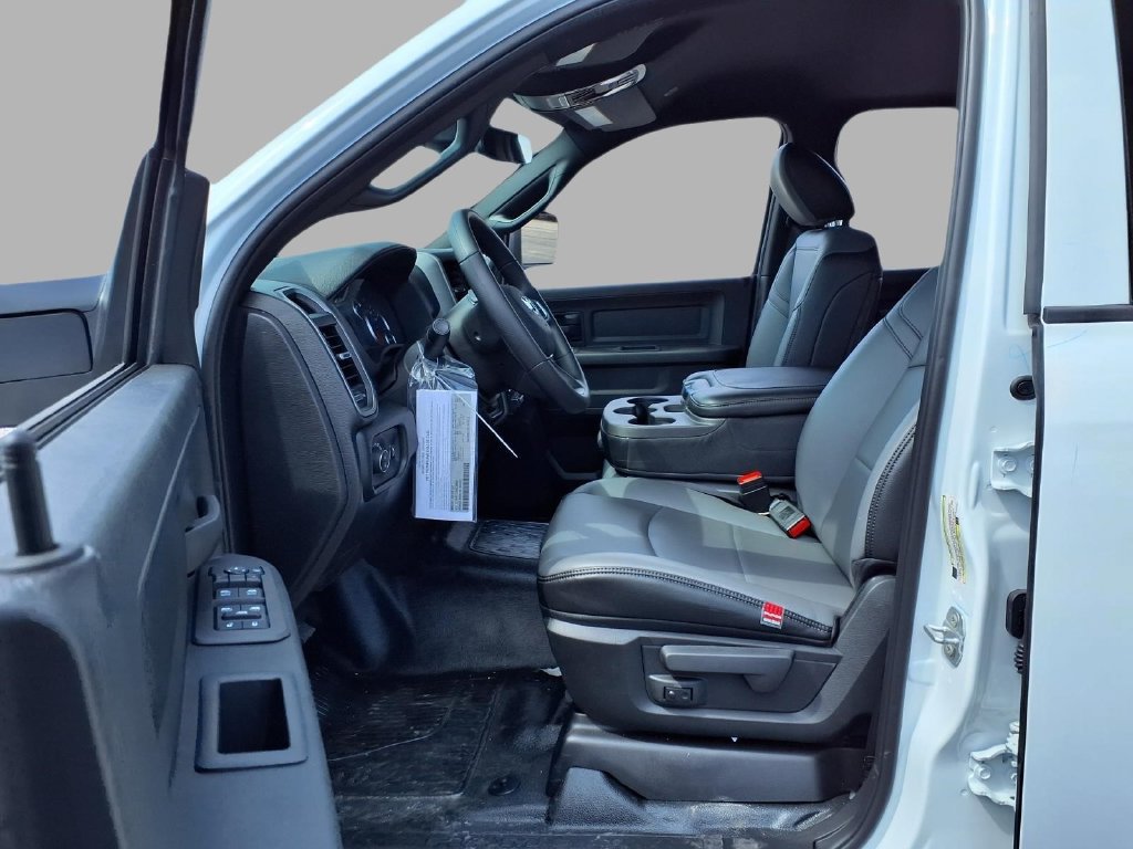 New 2027 RAM 3500 Tradesman AWD/4WD image 18