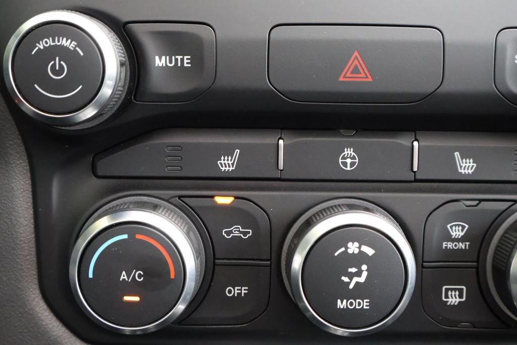 Used 2022 RAM 1500 Big Horn AWD/4WD image 19