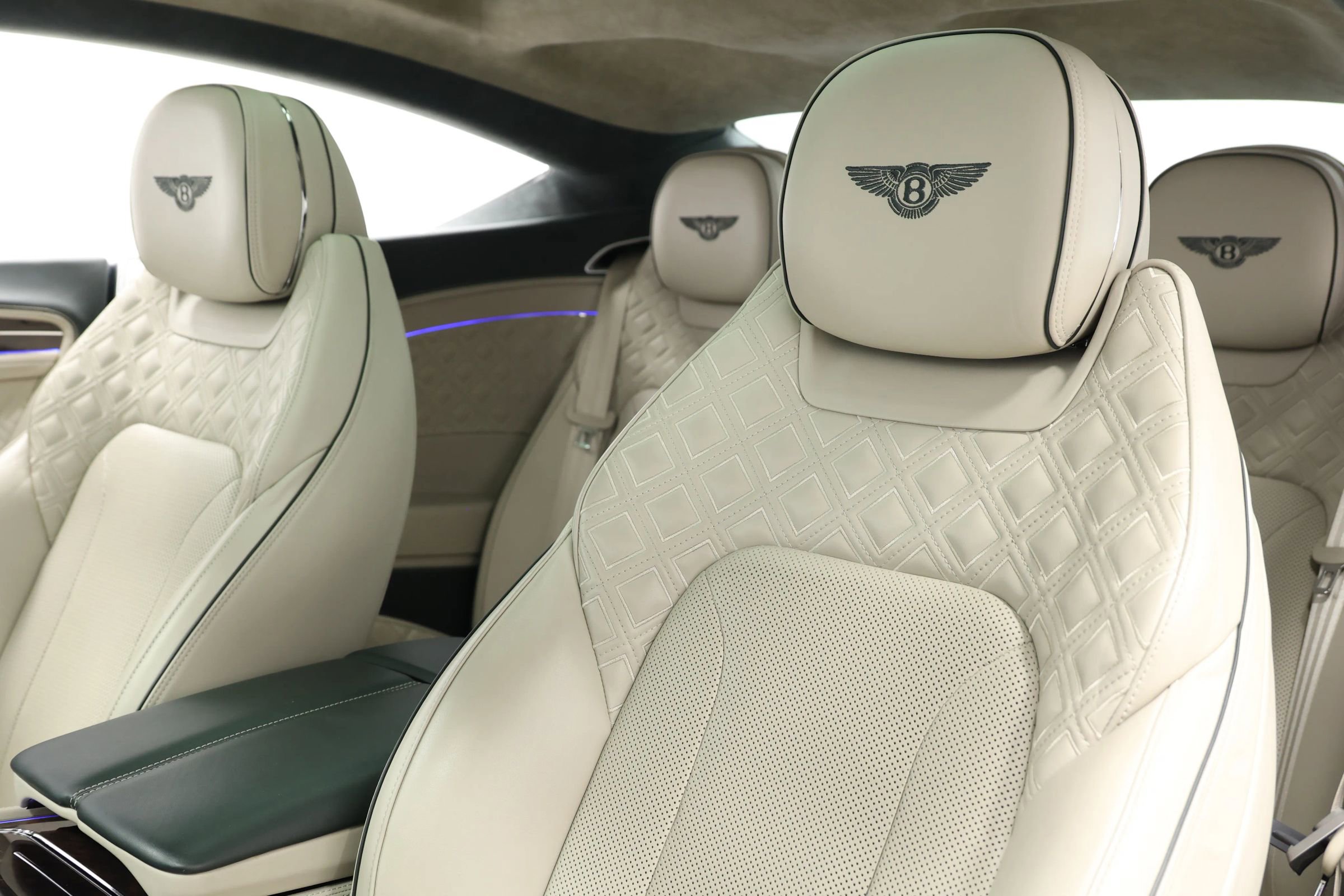 Used 2021 Bentley Continental GT image 19