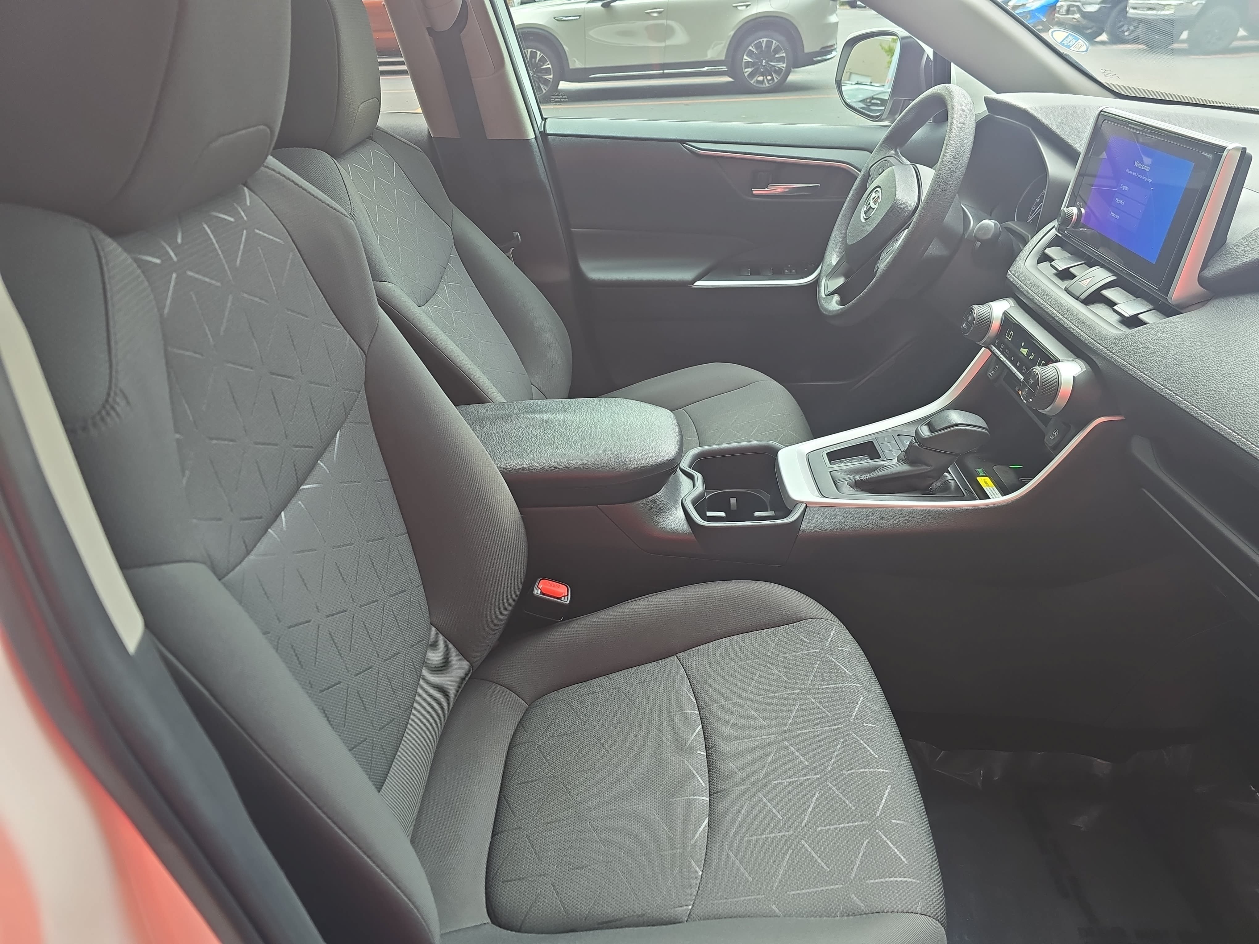 Used 2024 Toyota RAV4 XLE w/ Convenience Package FWD image 10