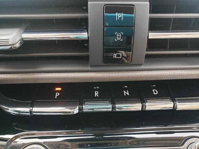 Used 2022 Lincoln Corsair Standard w/ Equipment Group 101A image 22