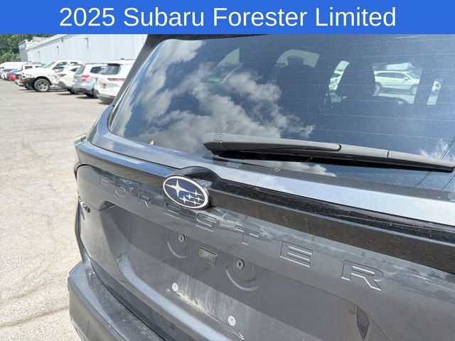 Used 2025 Subaru Forester Limited AWD/4WD image 17