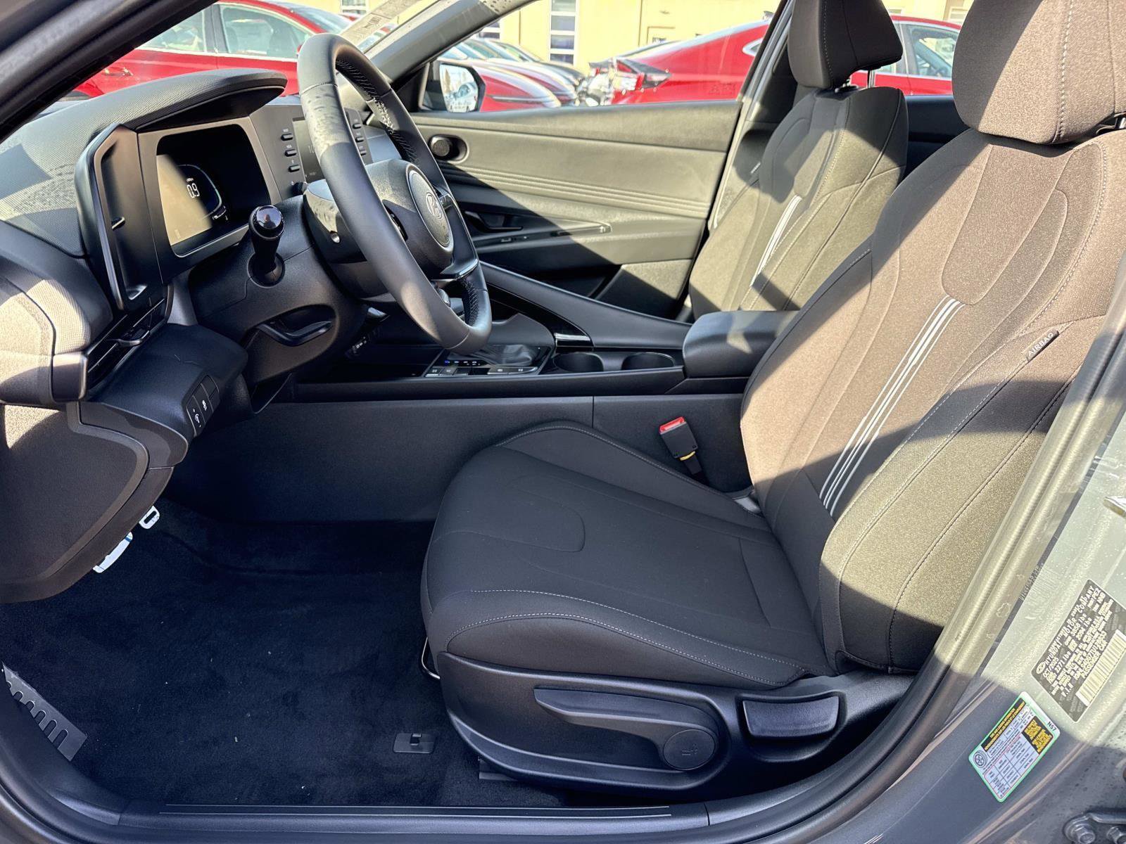 New 2026 Hyundai Elantra SEL image 10