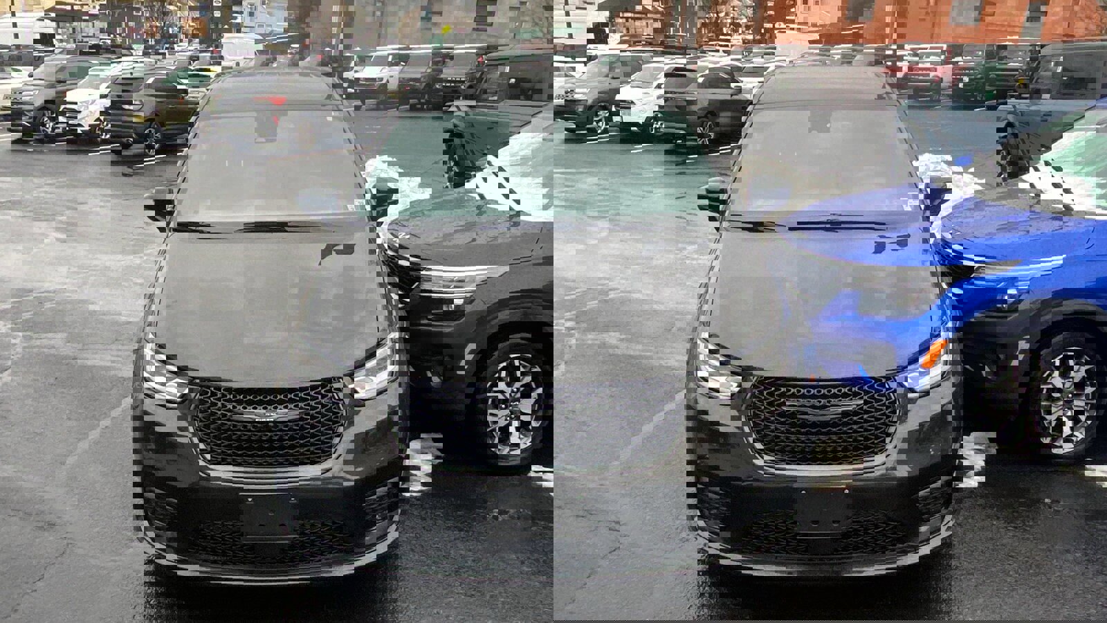 Used 2022 Chrysler Pacifica Touring-L w/ S Appearance Package image 4