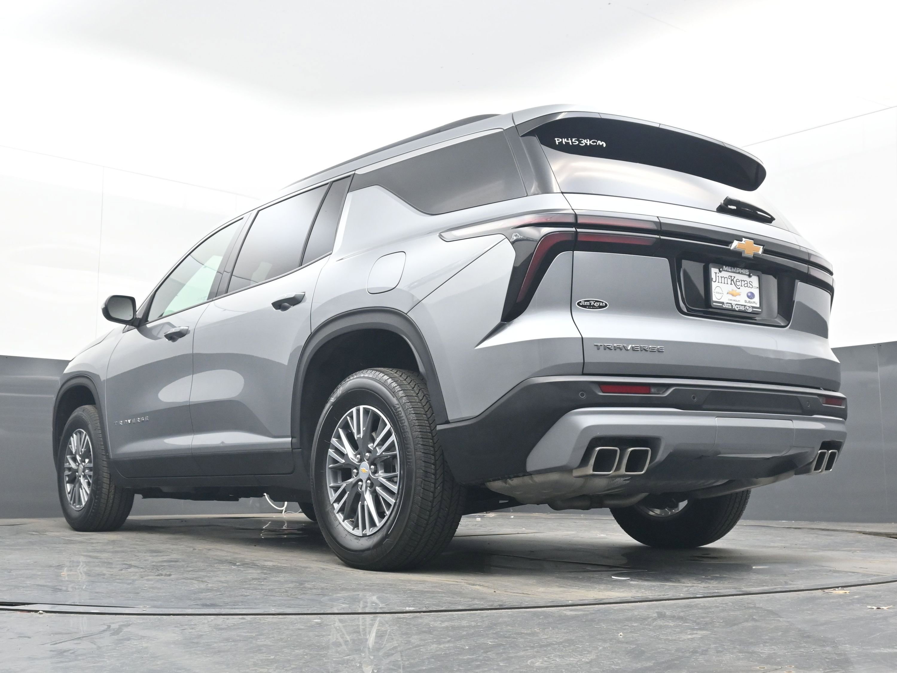 Used 2025 Chevrolet Traverse LT image 25