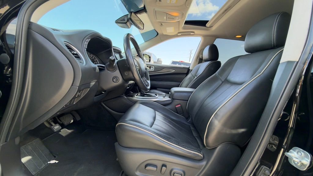 Used 2019 INFINITI QX60 Luxe w/ Essential Package FWD image 7