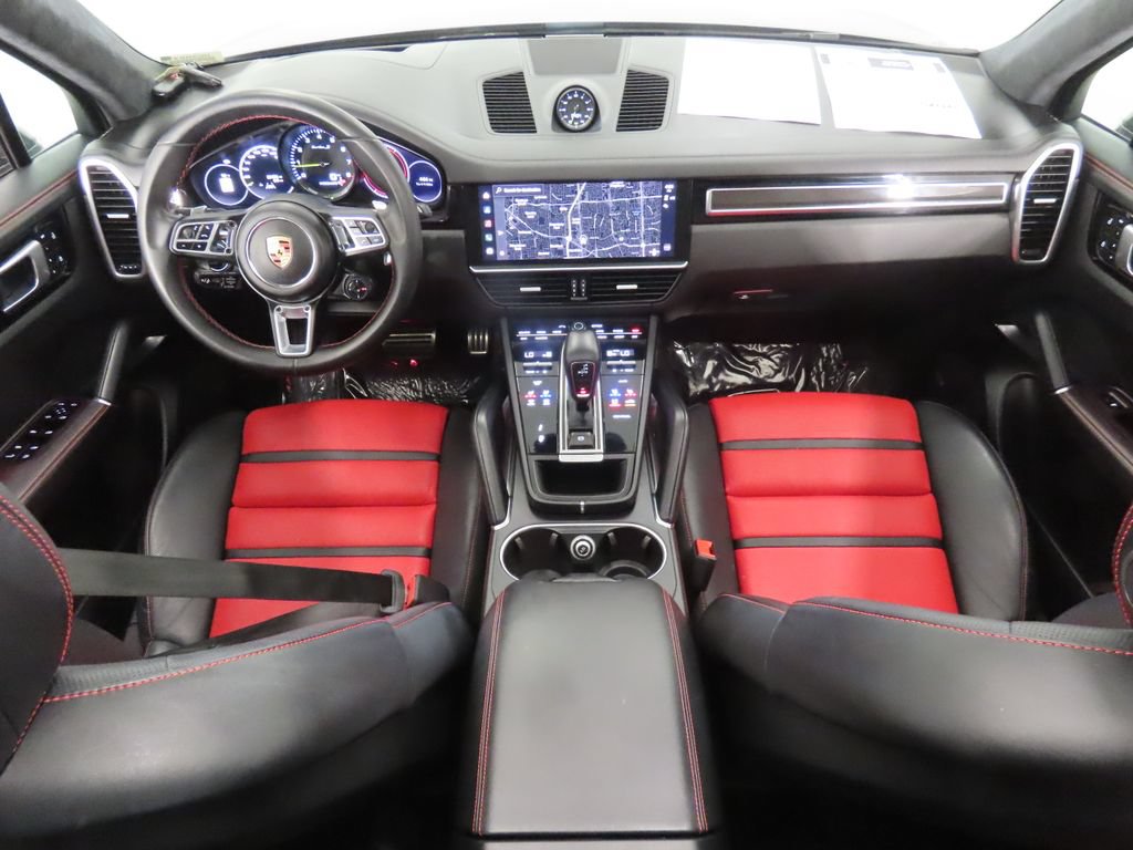 Certified 2023 Porsche Cayenne Turbo S AWD/4WD image 16