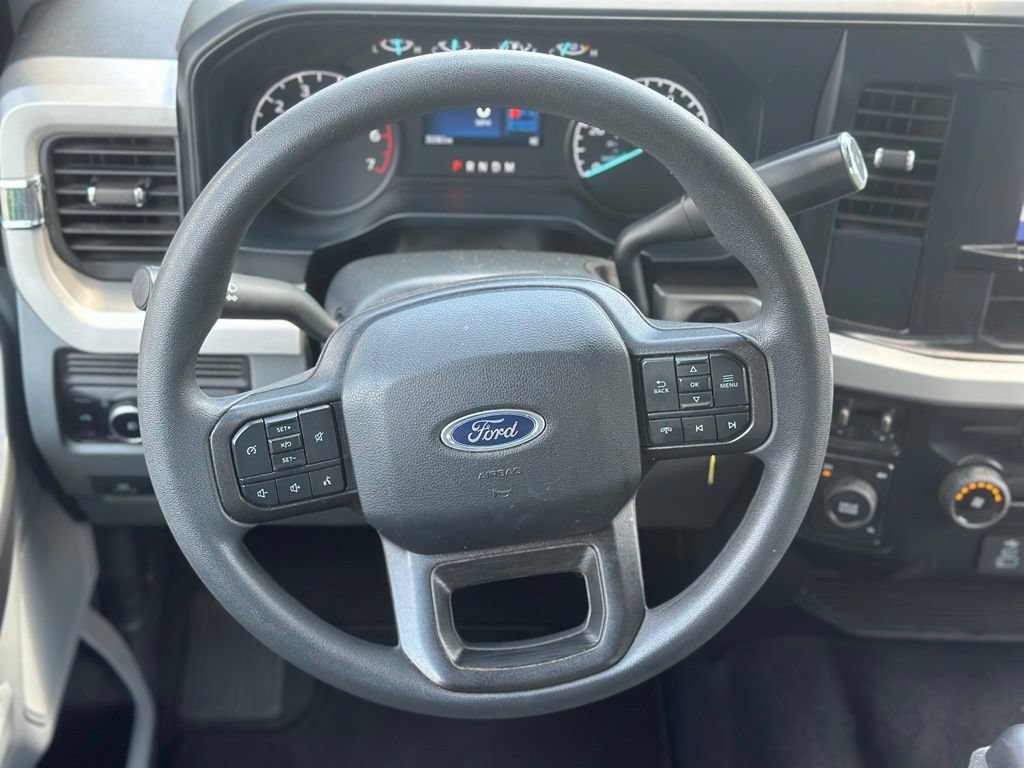 Certified 2025 Ford F250 XLT AWD/4WD image 5