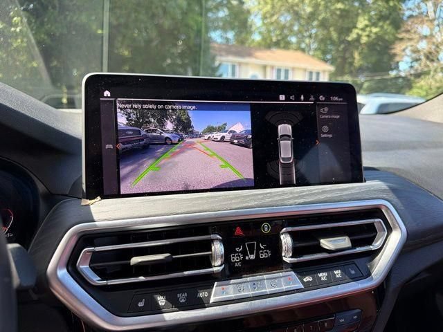 Used 2024 BMW X4 xDrive30i w/ M Sport Package AWD/4WD image 33