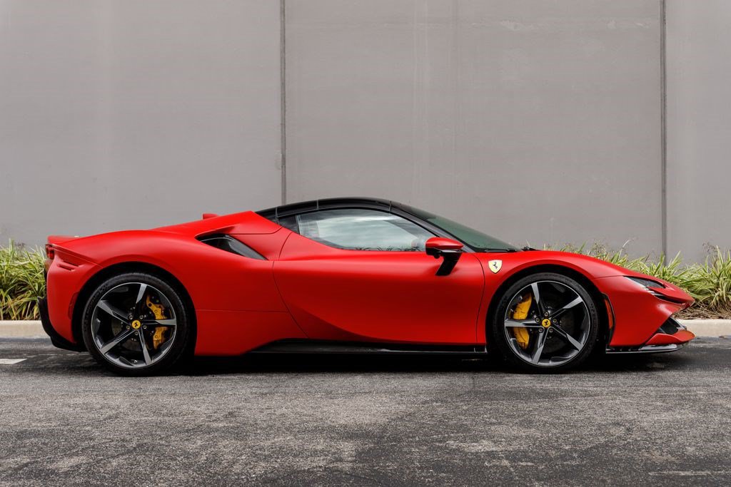 Used 2025 Ferrari SF90 Spider AWD/4WD image 6