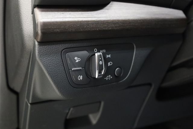 Used 2024 Audi Q5 2.0T Premium w/ Convenience Package image 14