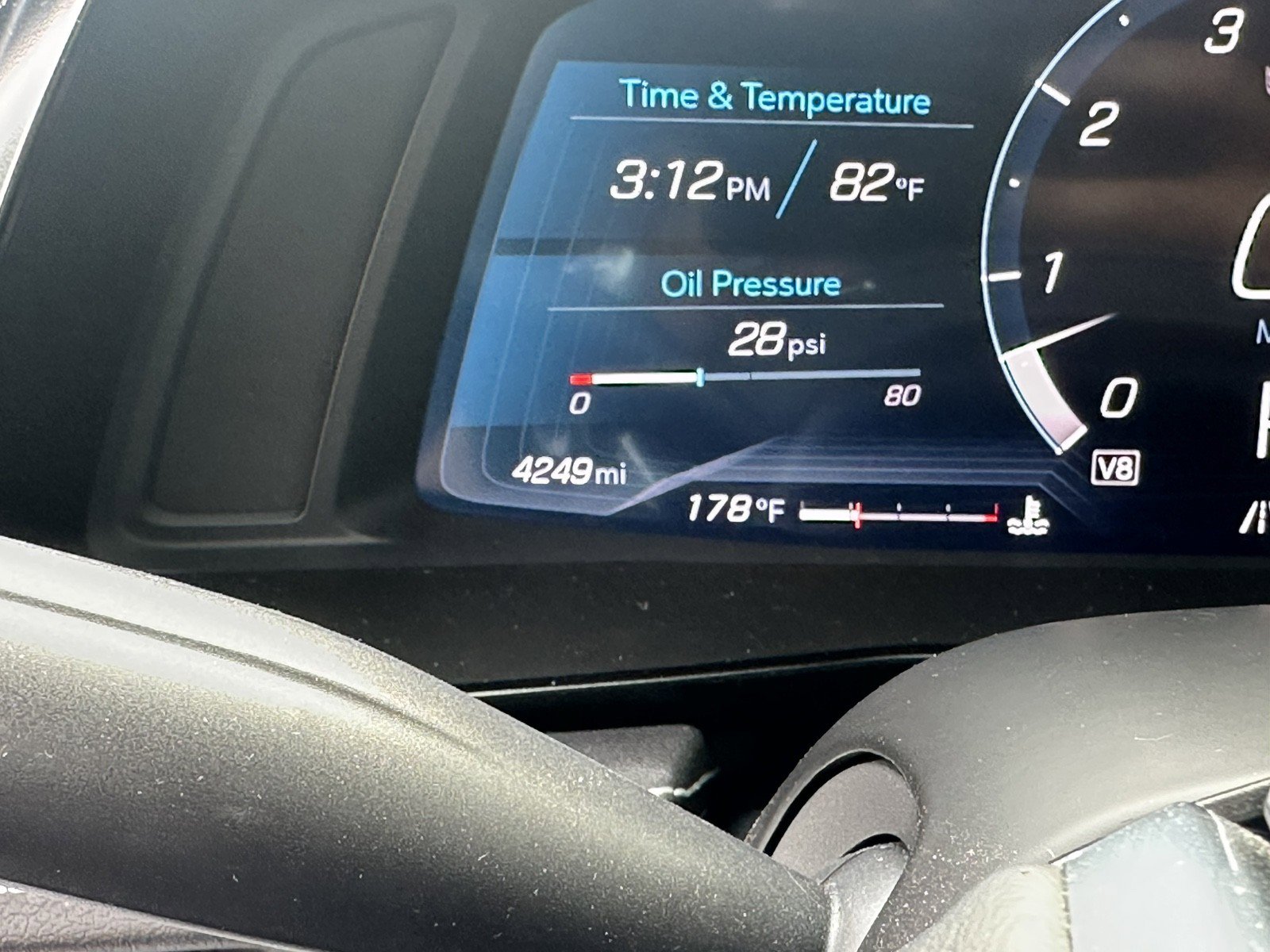 Used 2023 Chevrolet Corvette Stingray Coupe w/ 1LT image 13