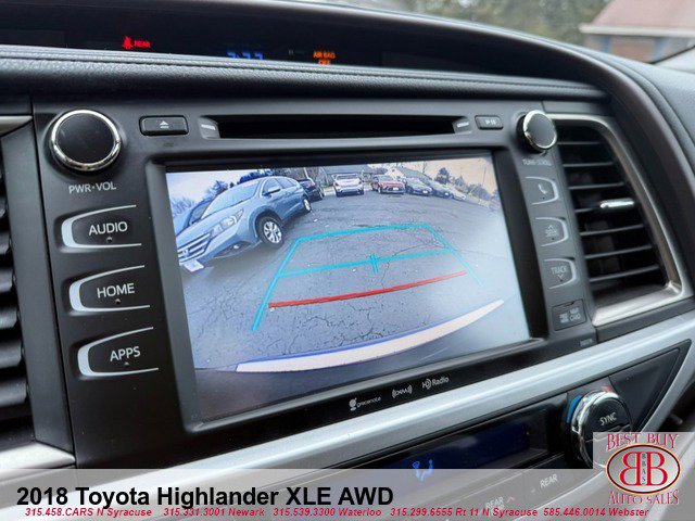 Used 2018 Toyota Highlander XLE image 25