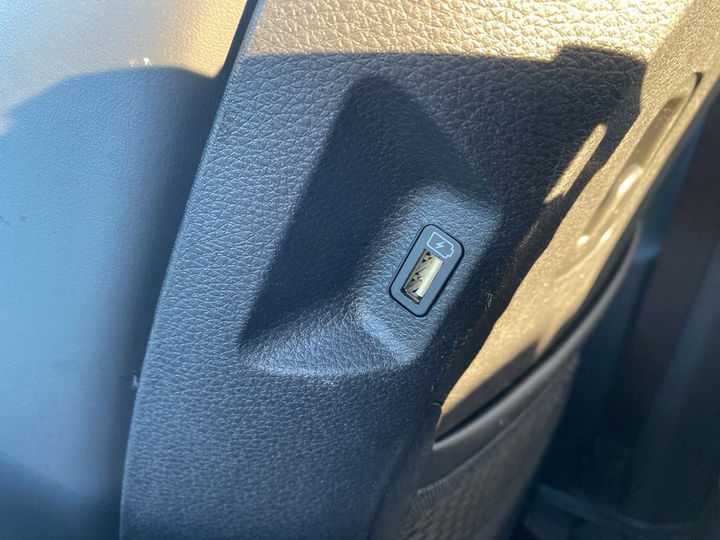 Certified 2022 Kia Carnival LX image 22