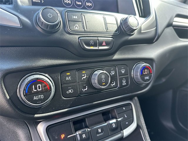 Used 2022 GMC Terrain SLT w/ Tech Package image 17