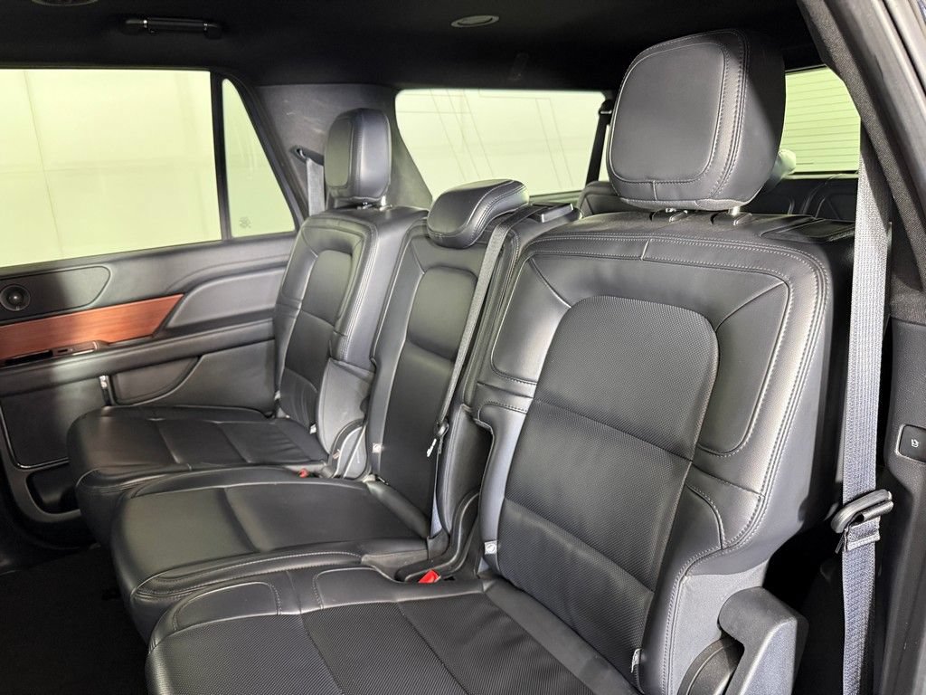 Used 2024 Lincoln Navigator L 4WD image 31