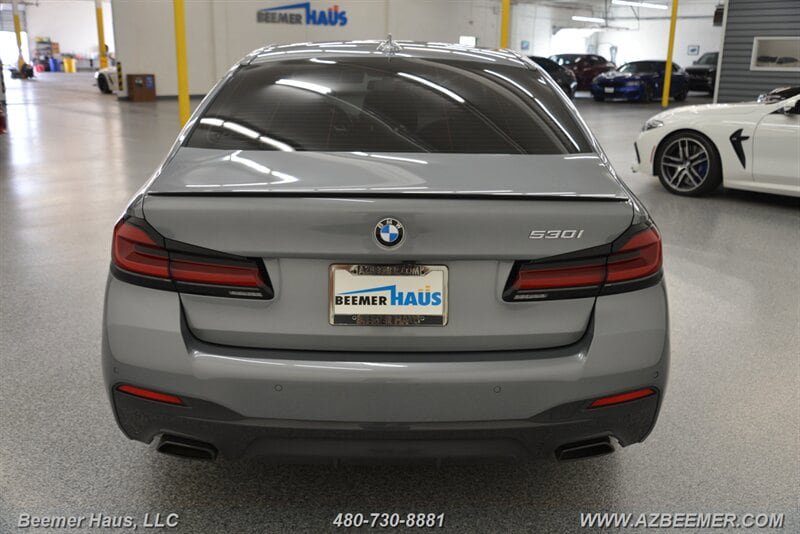 Used 2023 BMW 530i w/ M Sport Package RWD image 9