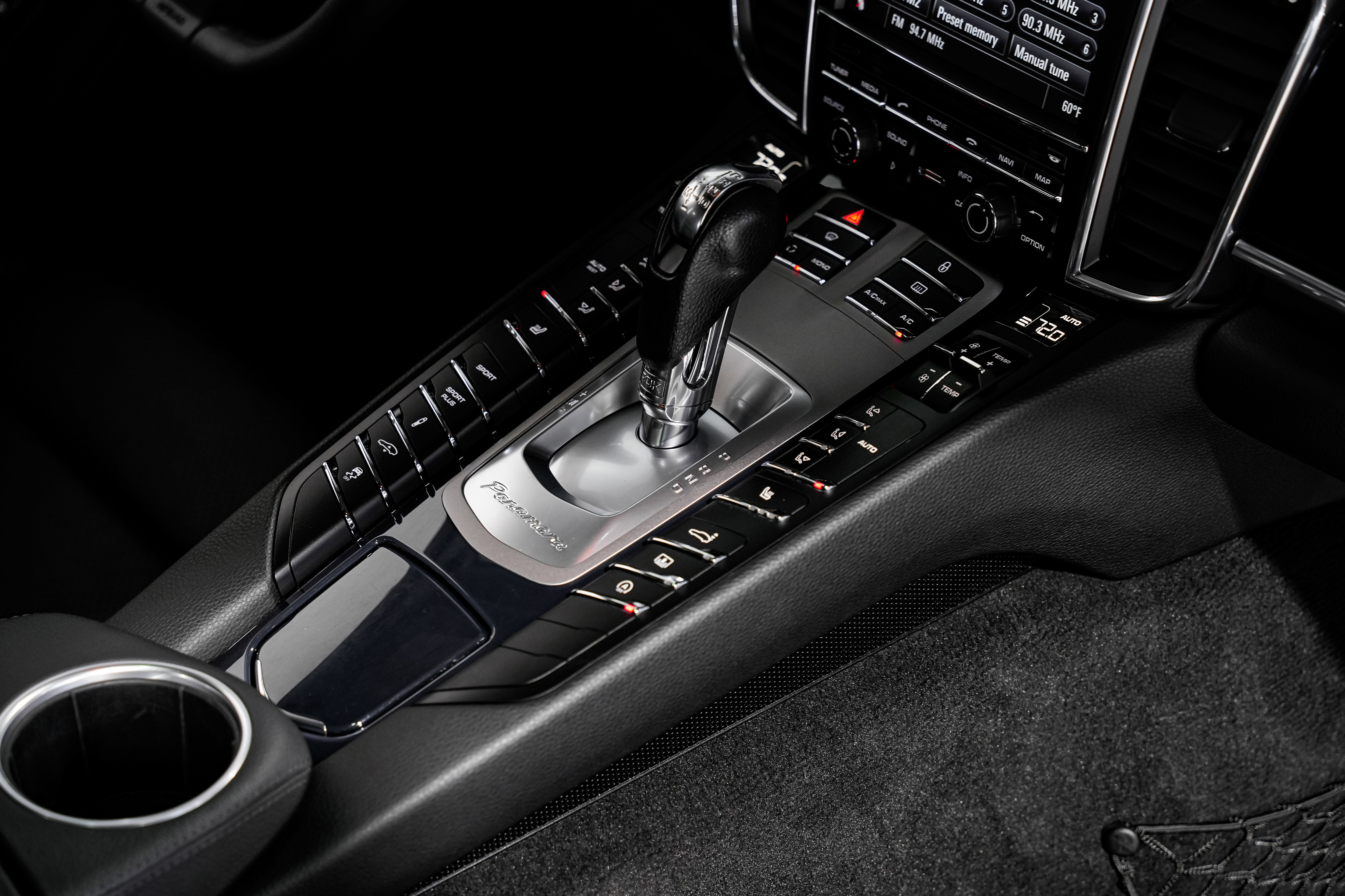 Used 2012 Porsche Panamera 4S image 26