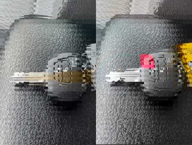 Used 2013 Toyota RAV4 LE image 29