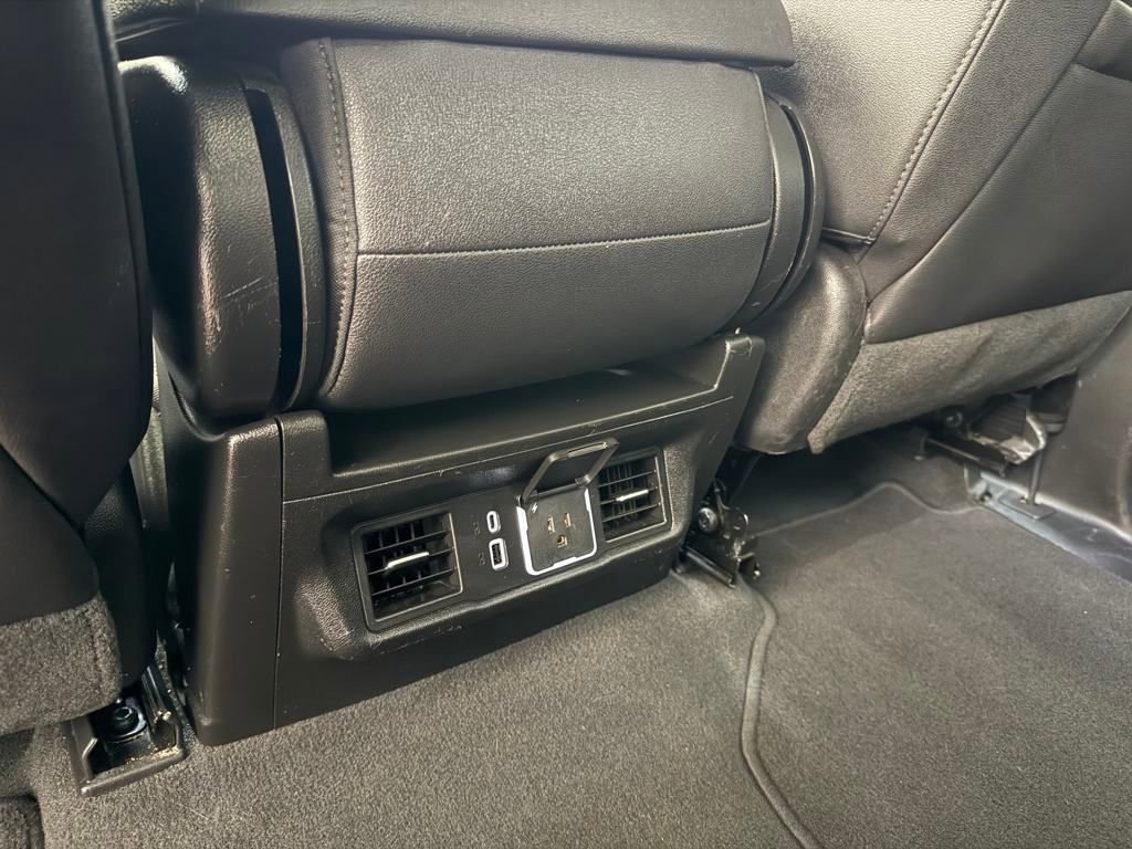 Used 2024 GMC Sierra 1500 SLT image 15